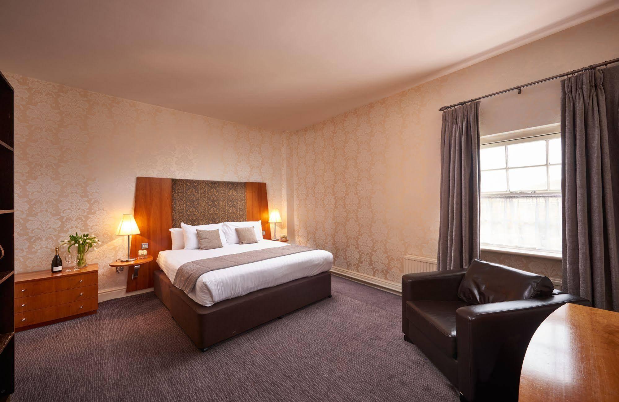 The Regency Hotel Solihull Exterior foto
